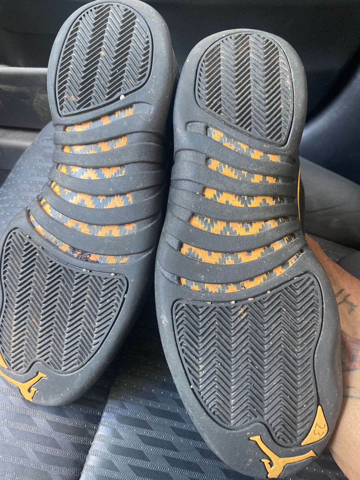 Black Taxi 12’s