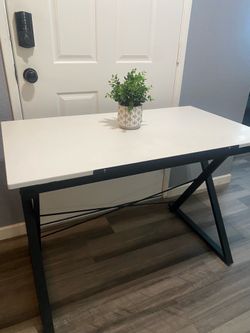ART DESK