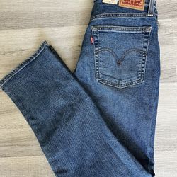Levi's Women's Wedgie Straight Leg Jeans Blue High Rise Size 30 x 28 NWT $79.50