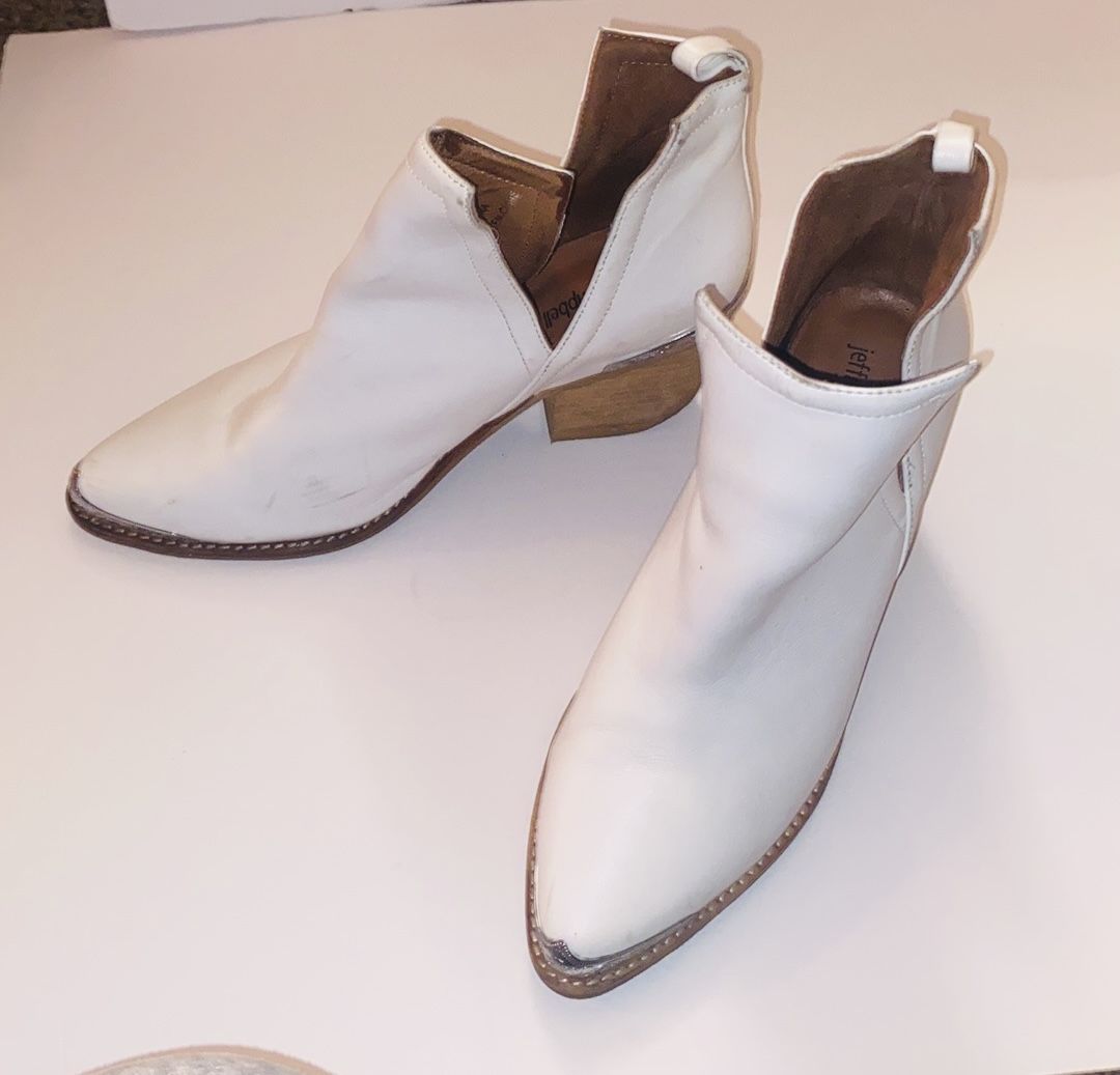Jeffrey Campbell Cromwell Booties - size 8