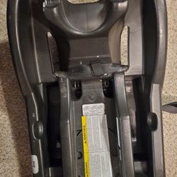 Graco Connect Base FREE AND Baby Trend Carseat Base
