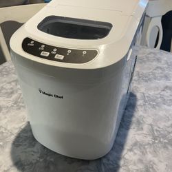 Magic Chef Ice Maker