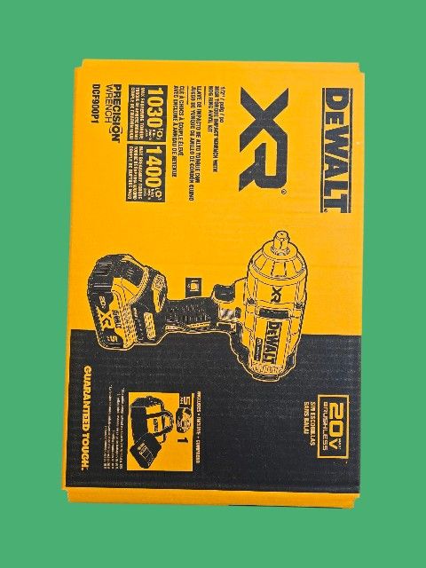 Dewalt 20v XR 1/2 Impact Wrench With Battery And Charger
