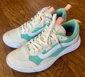 VANS ULTRARANGE