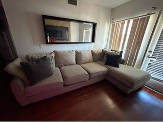 MOR living room set