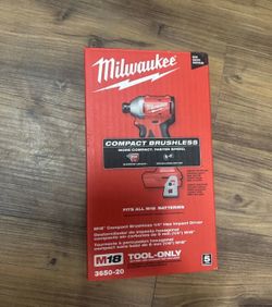 Milwaukee M18 FUEL 18V Brushless Cordless Impact Driver