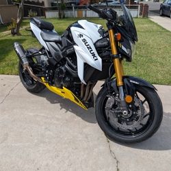 2018 GXS-s750