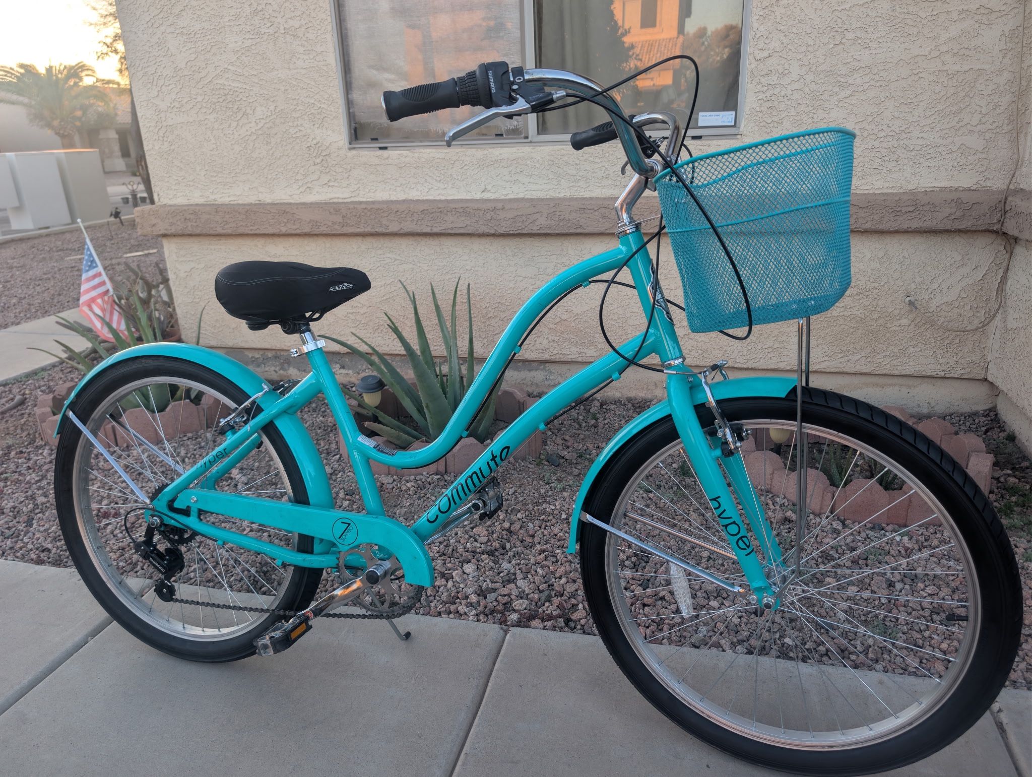 26"x2.125. Wider tires womens beach Cruiser Bike. EXCELLLENT CONDITION WITH FRESHLY TUNE UP ππΌ