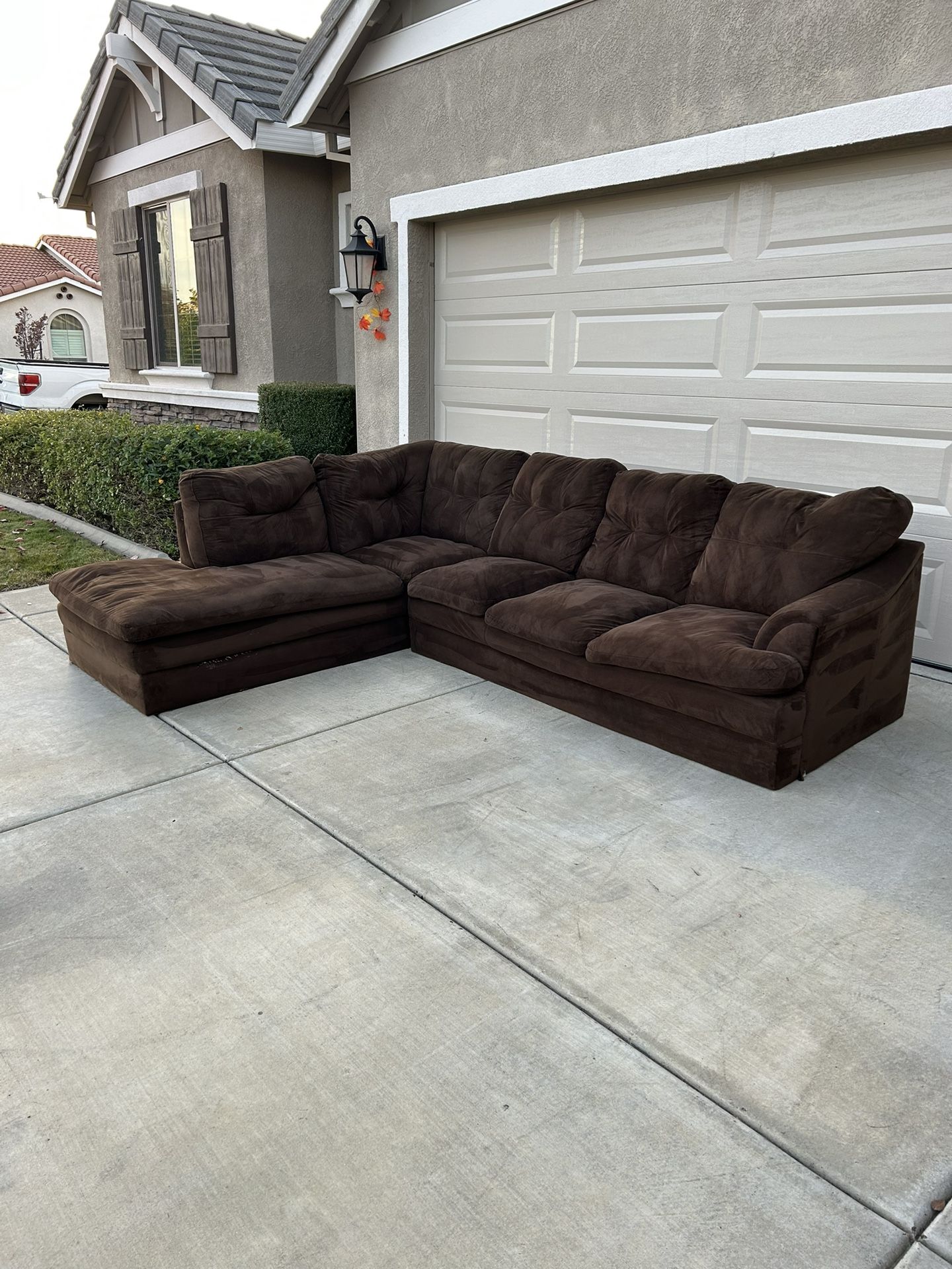 Beautiful Brown L Shape Sectional (Delivery Available)