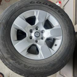 Wheels And Tires 18” Rim 275/65r18 6x5.5 Lug Pattern