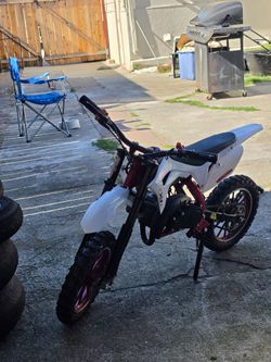 49cc dirtbike "Will let you lowball"