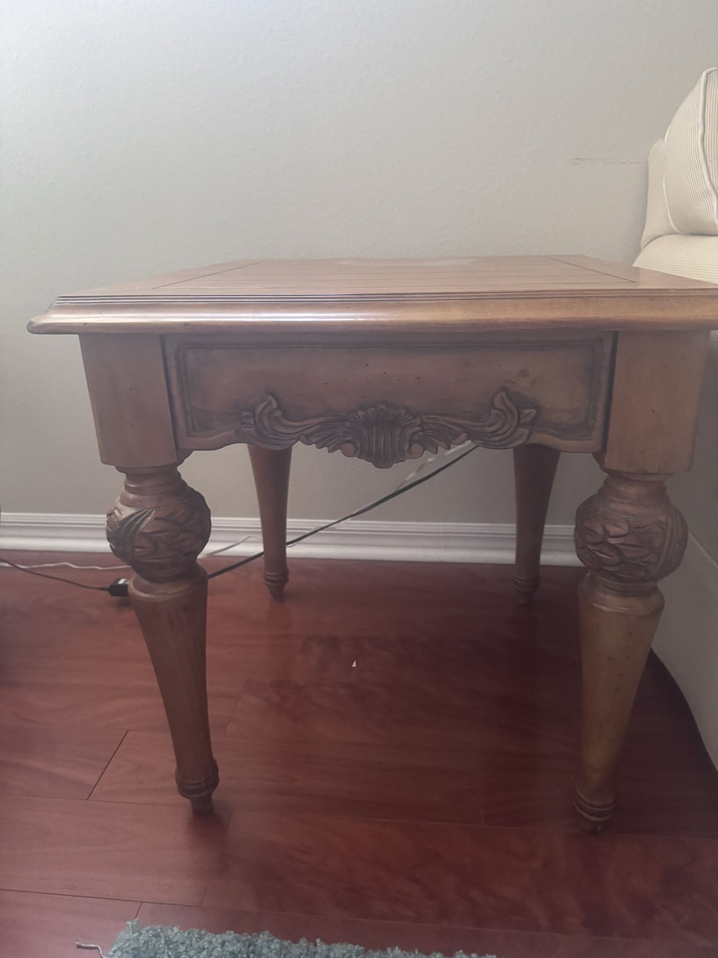 2 End Tables