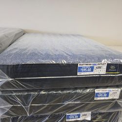 Serta Exclusive Queen Mattress New!