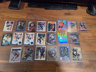 Collection of 64 vintage 1989 & 1990 Classic Baseball cards stored neatly in binder sheets. Great set full of Hall of Famers, top 90s stars, and multi
