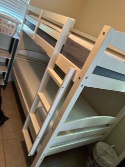 Bunkbeds with Mattress