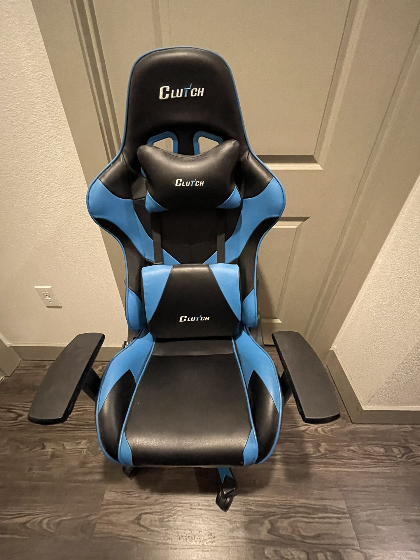 Premium Gaming chair for Sale in Coppell, TX OfferUp