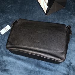 Michael Kors Cooper Messenger Laptop Shoulder Bag