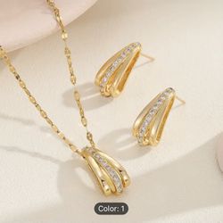 Beautiful 18 KT Gold Plated Jewelry For $7