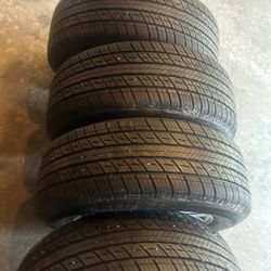 Set Of Tires And Wheels 255/60/18