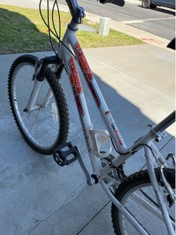 Diamondback Women's Lustre 1 Mountain Bike 2014