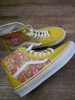 Brand New Vans sk8 hi