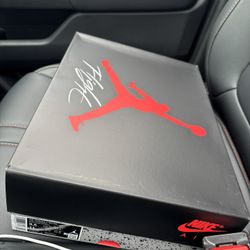 Jordan 4 White Cement 2025 9.5m