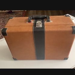 Thomas Pacconi Suitcase Phonograph 2003