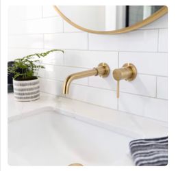 2 Wall Mounted 1 Handle Faucet