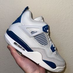 Jordan 4 Military Blue