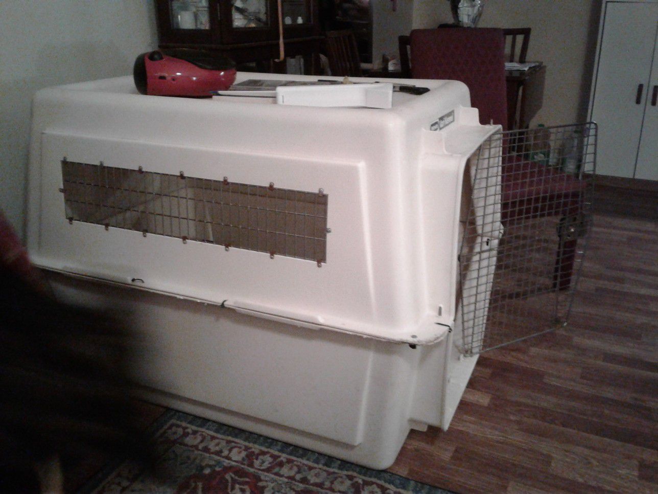 Dog Crate/ Petmate Vari Kennel (updated dimensions..larger 12/8/20