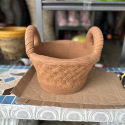 Clay Pot 