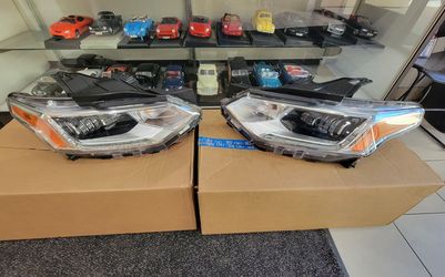 Genuine GM Traverse LED Headlight Assembly Set 2018–2021 (LT/LS/LTZ)