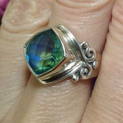 Gorgeous 🆕 Sterling Silver Designer Genuine Quartz Ring! 💍