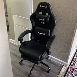 Gaming chair very comfortable!!