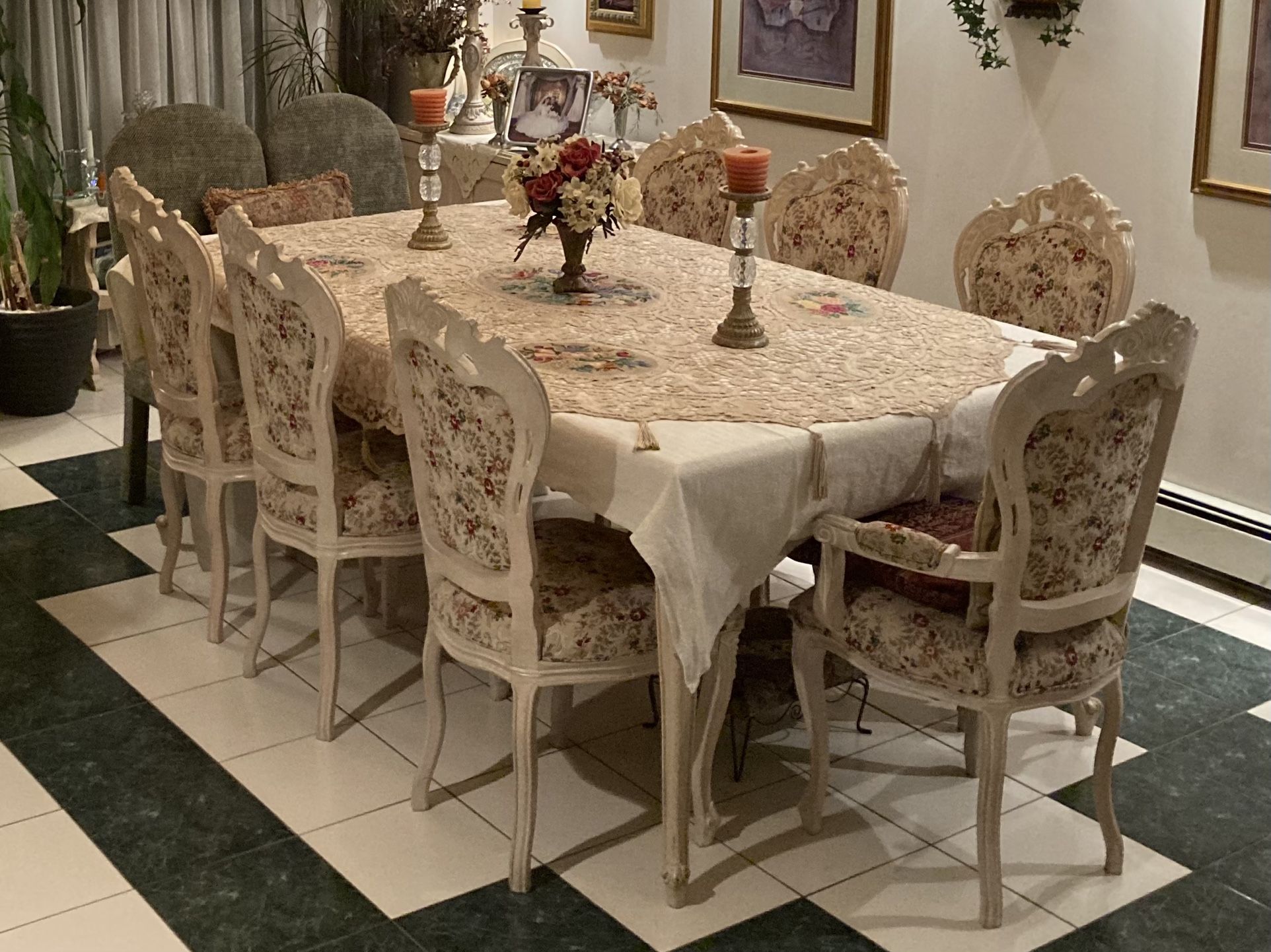 Beautiful Dining Room Set - Great Buy, Must Sell!