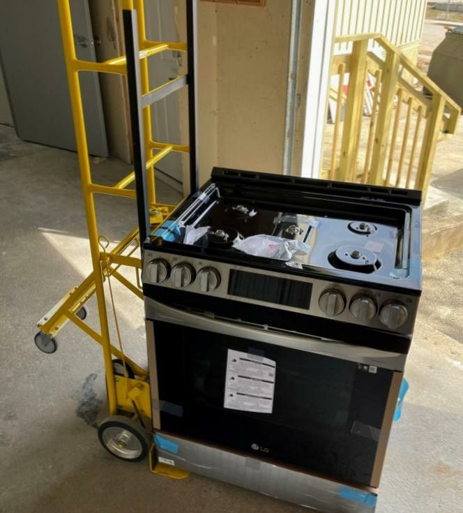 Nice Scratch & Dent Appliances 40%-60% OFF!