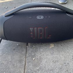 JBL speaker boombox 