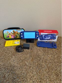 Nintendo Switch Lite (Will Not Separate the Set)