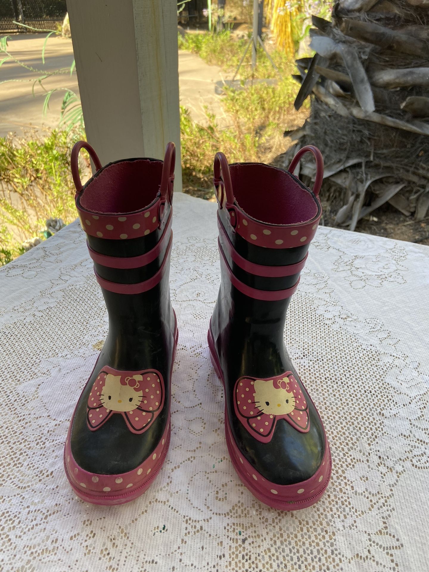 Hello Kitty Rain boots size 11/12
