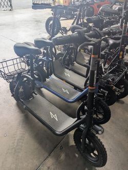Gogo scooter r1 with seat