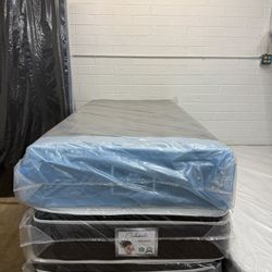 Twin size mattress 