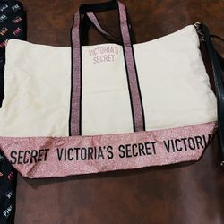 Victoria’s Secret Travel Bag