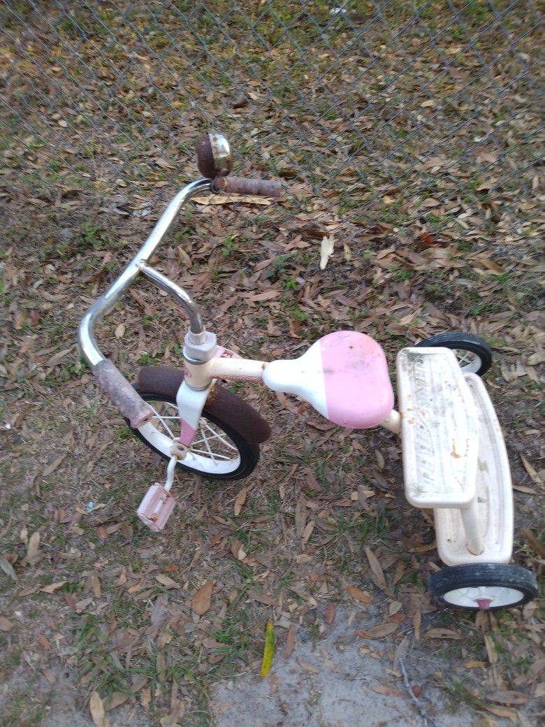 Tricycle