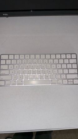 Apple Keyboard