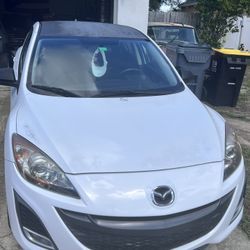 2011 Mazda 3 Hatchback Automatic 2.5