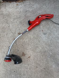 Black & Decker Electric String Trimmer