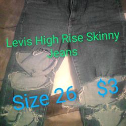 Hollister, Levi's, Calvin Klein 