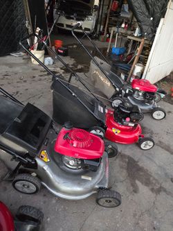 Lawn mower Honda  One YR GARANTY