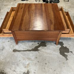 Ottoman With Drawers