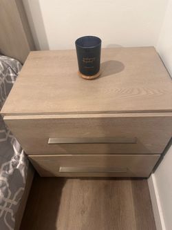 Nightstand (2 drawers)